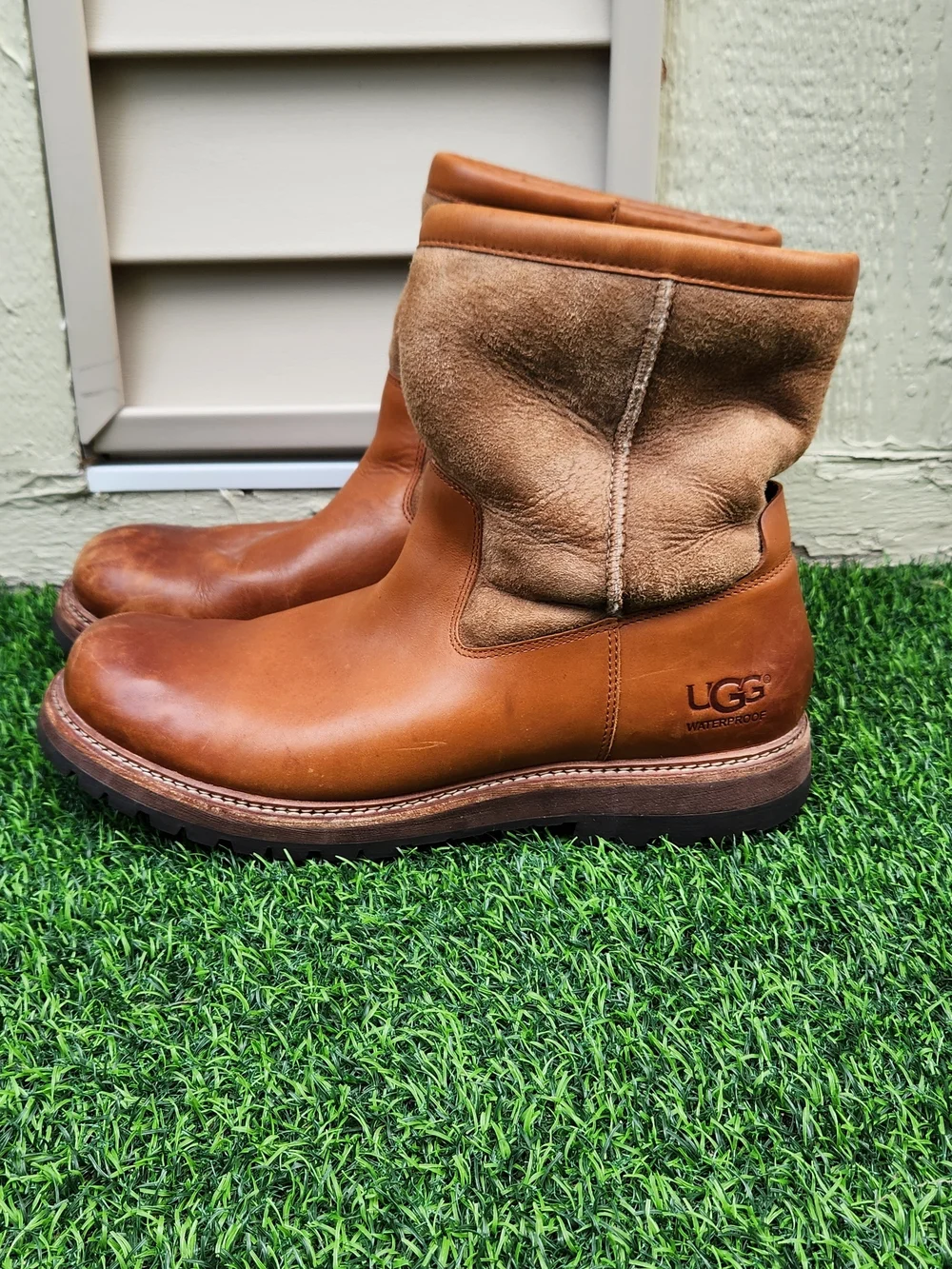 UGG Waterproof Tan Leather & Suede Booties Men's Size 13